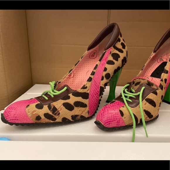 VINTAGE DOLCE AND GABBANA leopard print bootie - Picture 2 of 10